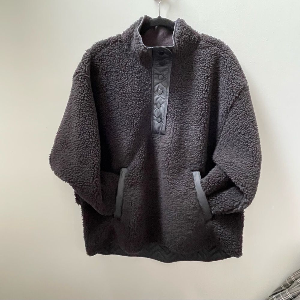 NWT Athleta Cozy Sherpa Snap Sweatshirt Black Size XL Oversized - Picture 7 of 16